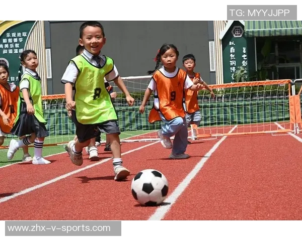 足球抢圈游戏的乐趣与技巧探讨让我们一起享受竞技的激情与团队的合作 足球抢圈游戏的乐趣与技巧探讨让我们一起享受竞技的激情与团队的合作